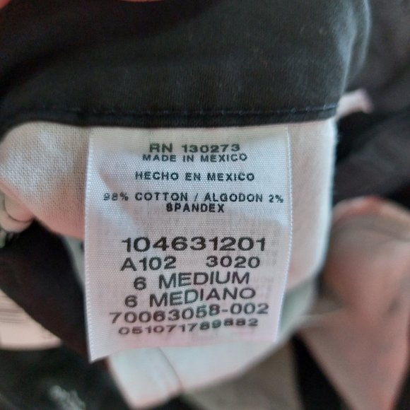 NWT Lee Women's Relaxed Fit Straight Leg Mid Rise Jeans Size: 6M - Picture 10 of 11